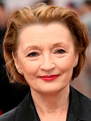 Лесли Мэнвилл в роли медсестры Редд